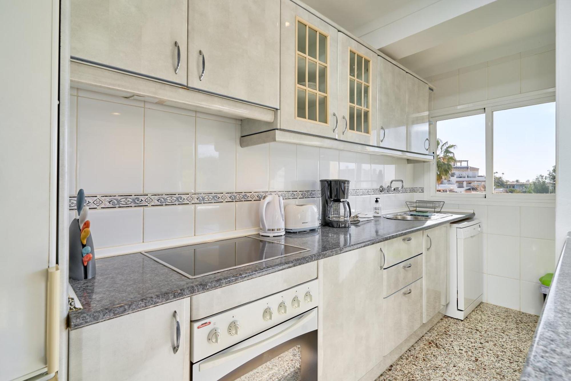Bright And Spacious 2 Bed Apt Nerja Ngoại thất bức ảnh