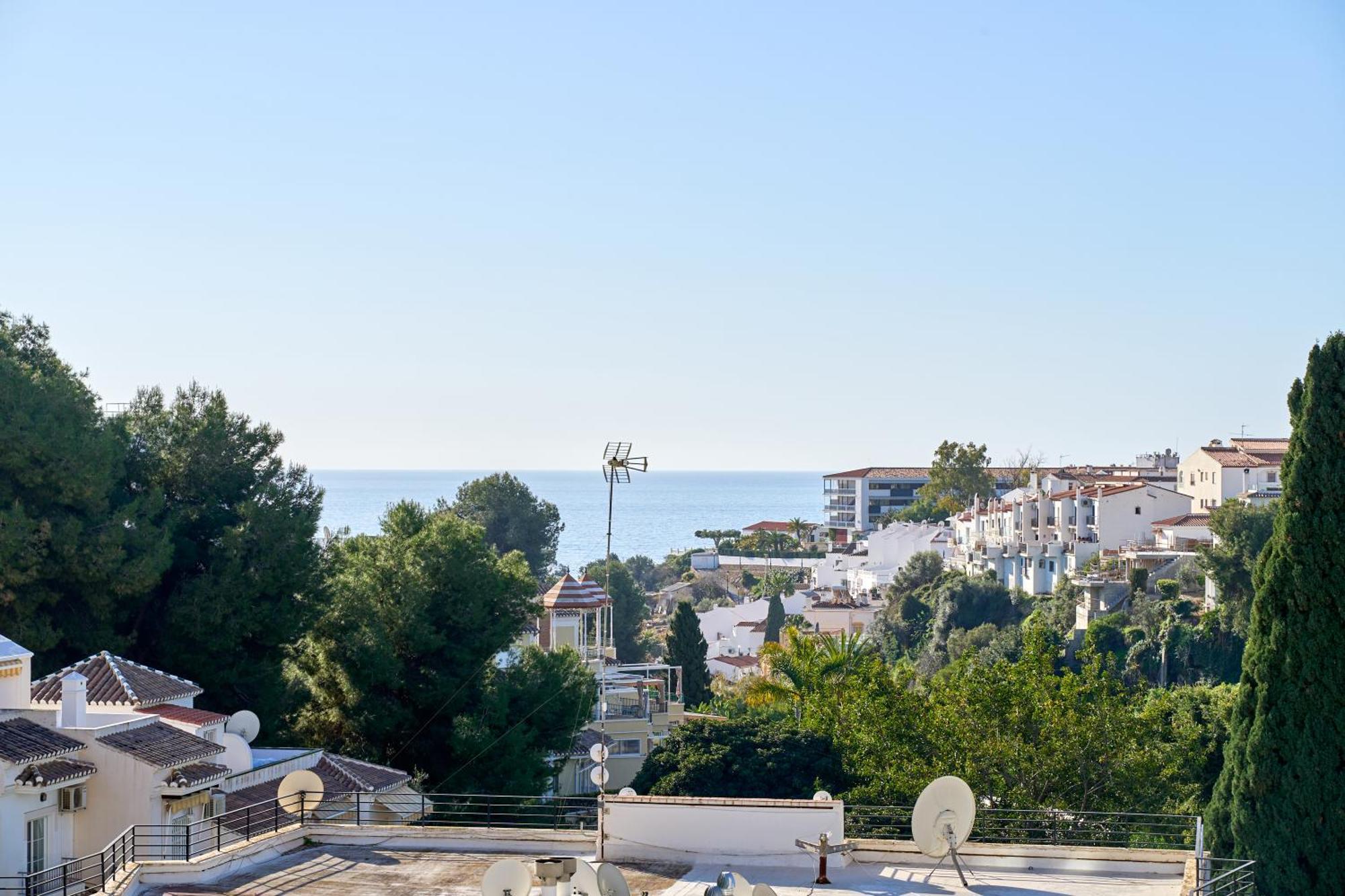 Bright And Spacious 2 Bed Apt Nerja Ngoại thất bức ảnh